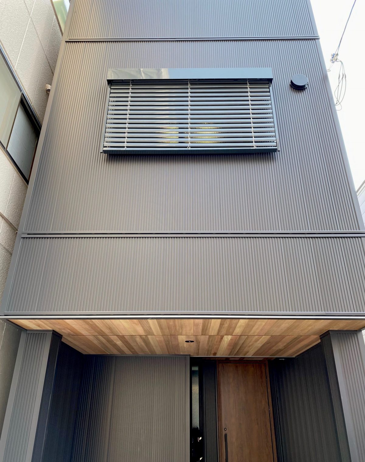 ドイツから届いた外付けブラインド フクダ ロングライフデザイン Se構法で建てる無添加注文住宅 大阪 神戸 奈良